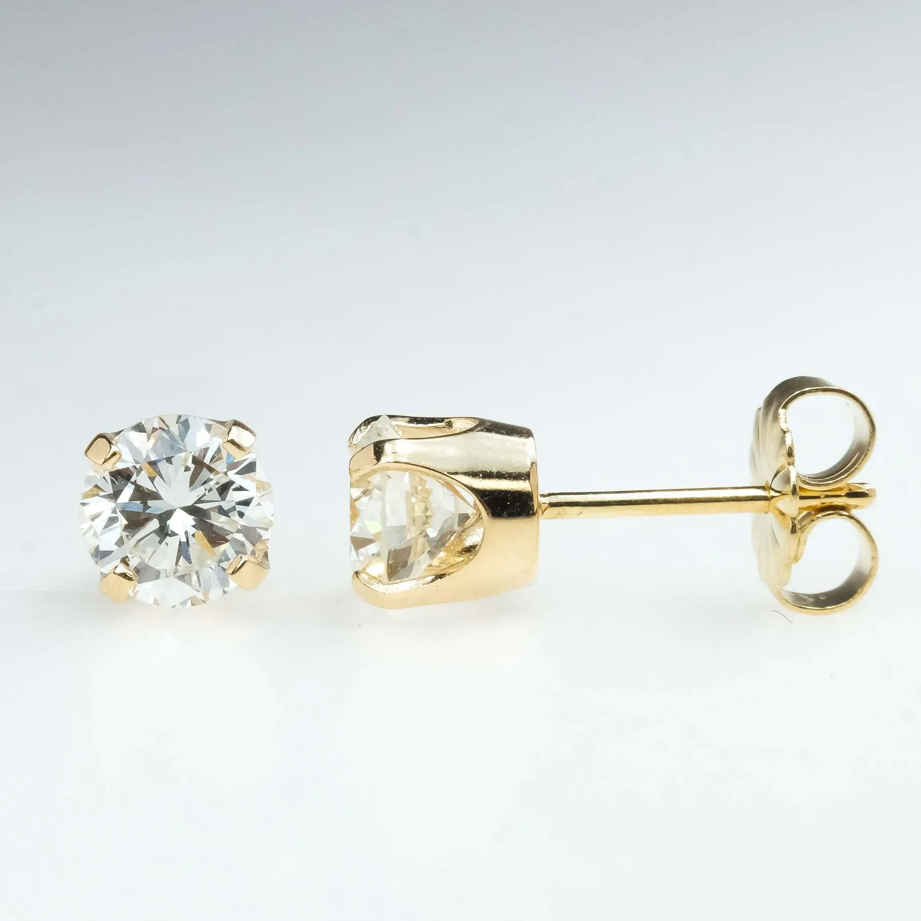 1.00ctw Round Diamond Solitaire Stud Earrings in 14K Yellow Gold