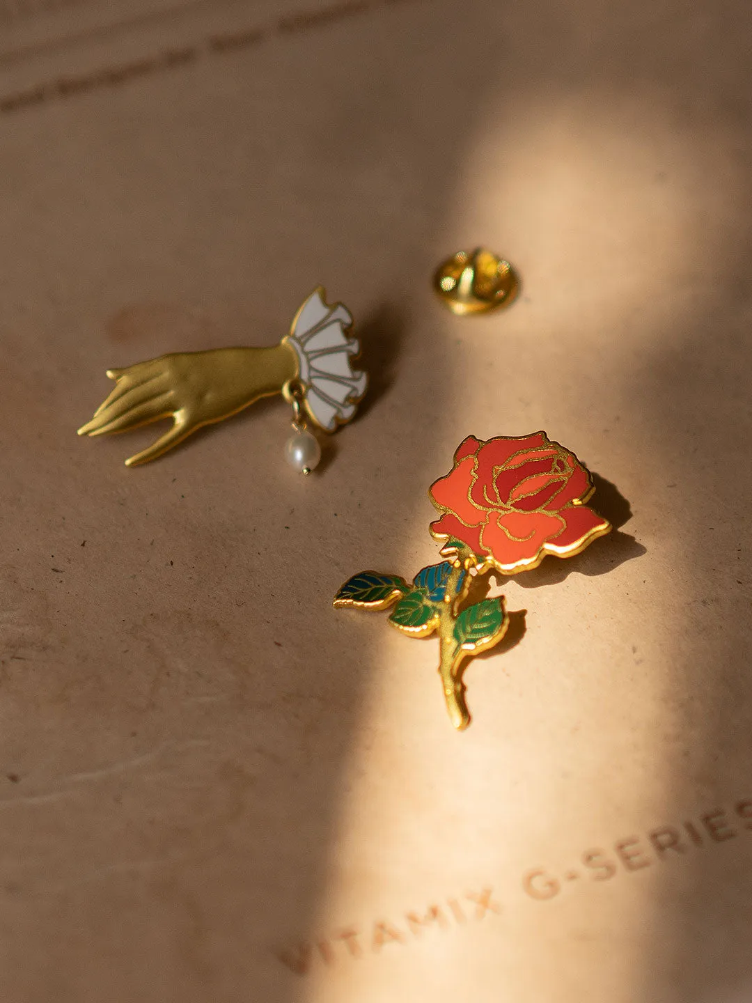 Chowxiaodou Rose Pin