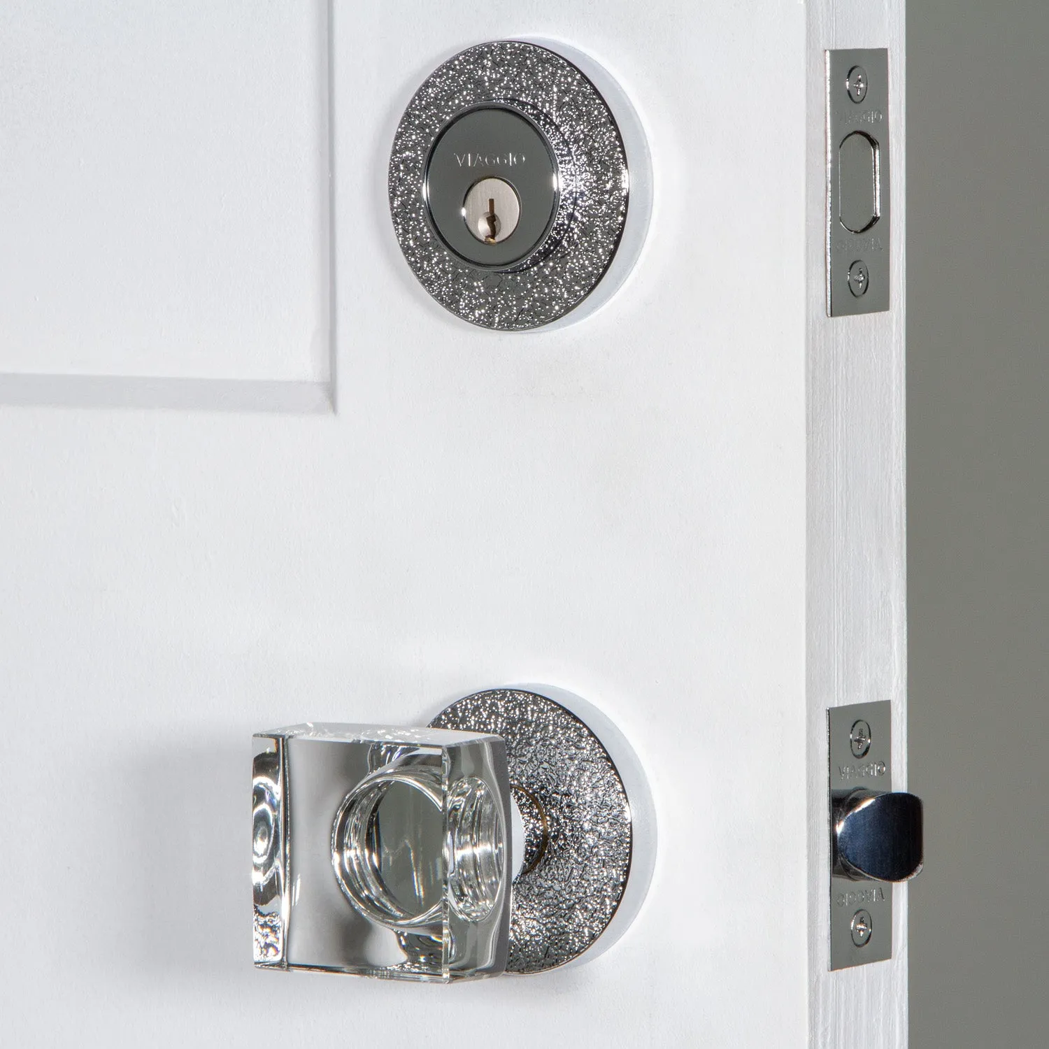 Circolo Leather Rosette Entry Set with Quadrato Crystal Knob in Bright Chrome