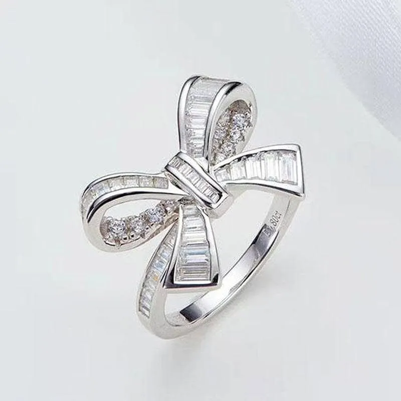 Elegant Bow-knot Design Engagement Ring