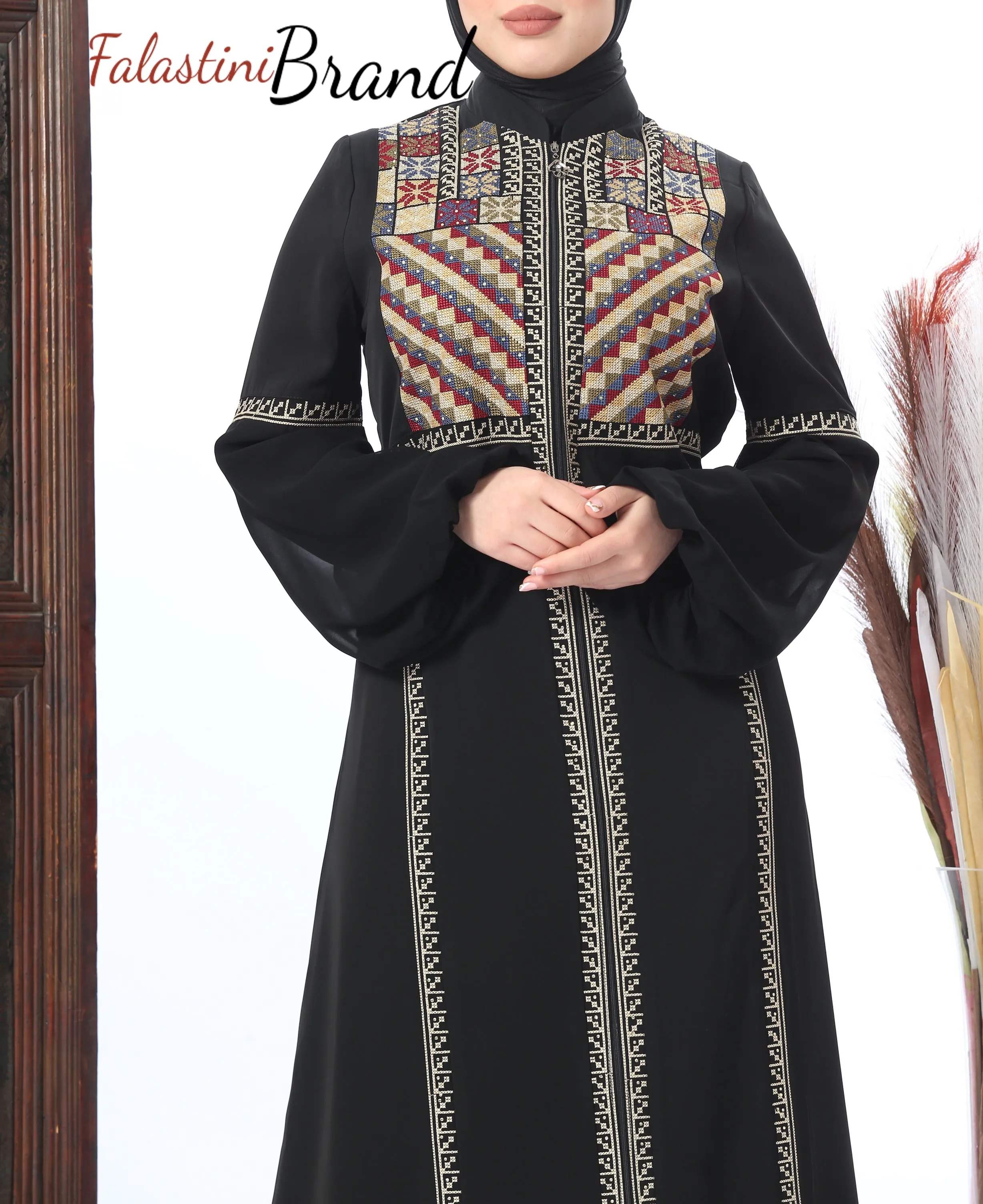 Elegant Embroidered Black Abaya With Stylish Embroidery