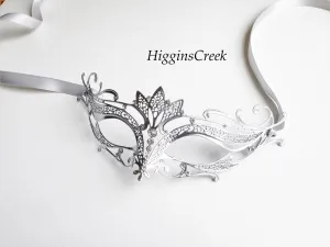 Elegant Rhinestone Mask - Silver