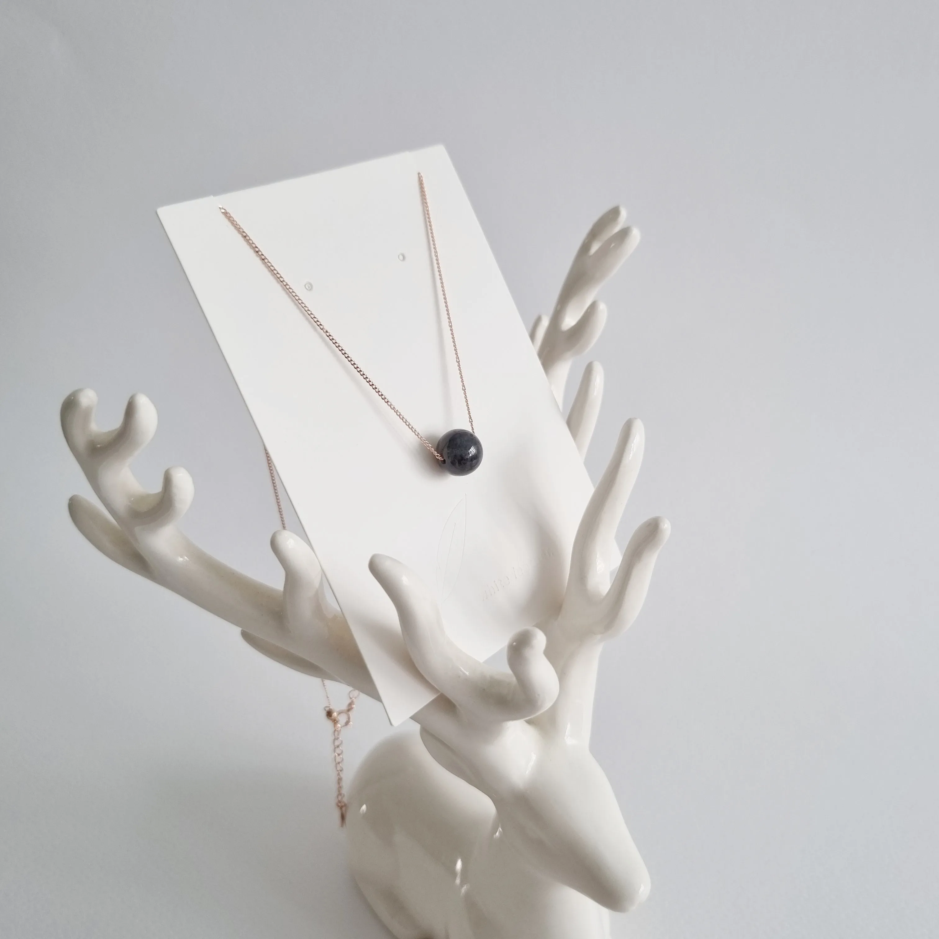 Katri Necklace / Black Jade