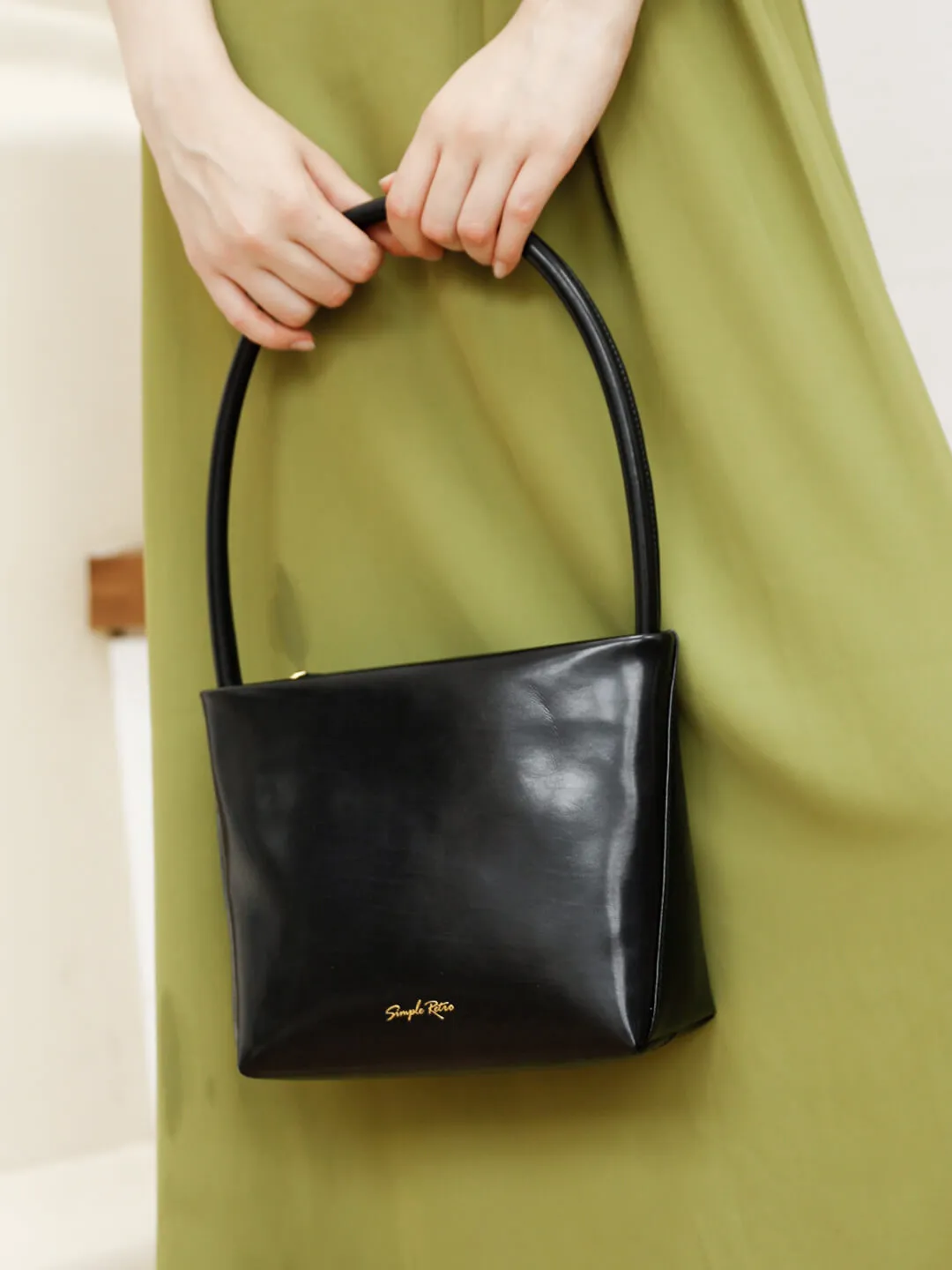 Leather Jane Handbag-Black