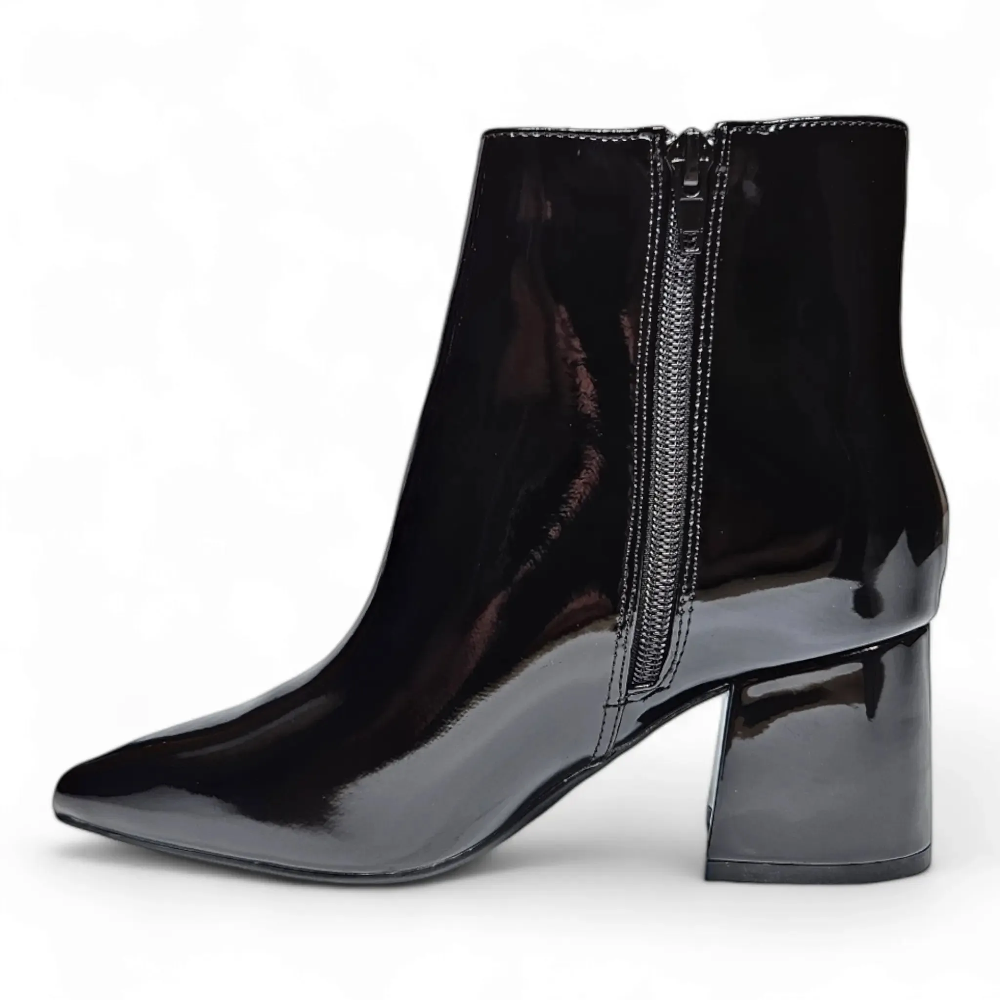 Mode Block Heel Ankle Bootie