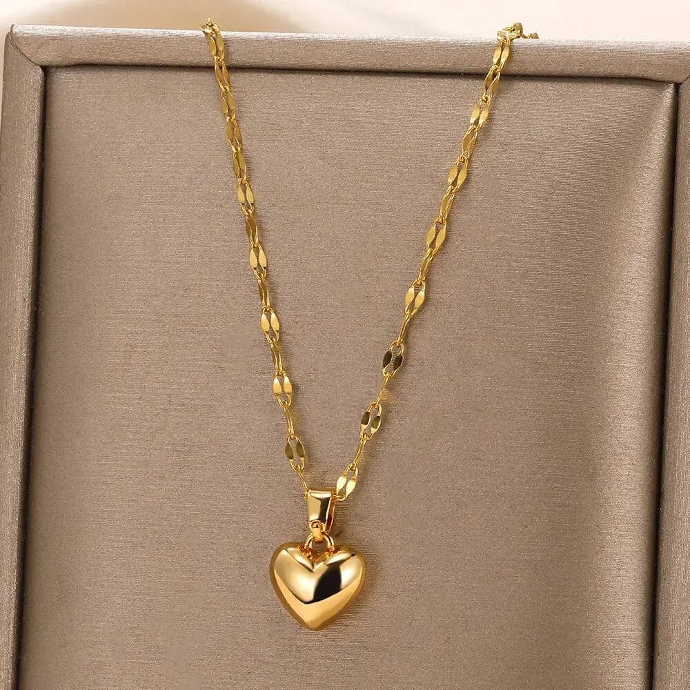 Stainless Steel Love Heart Necklace For Women 2023 New Trendy Lip Chain Simple Pendant Necklace Jewelry Gift Wholesalers