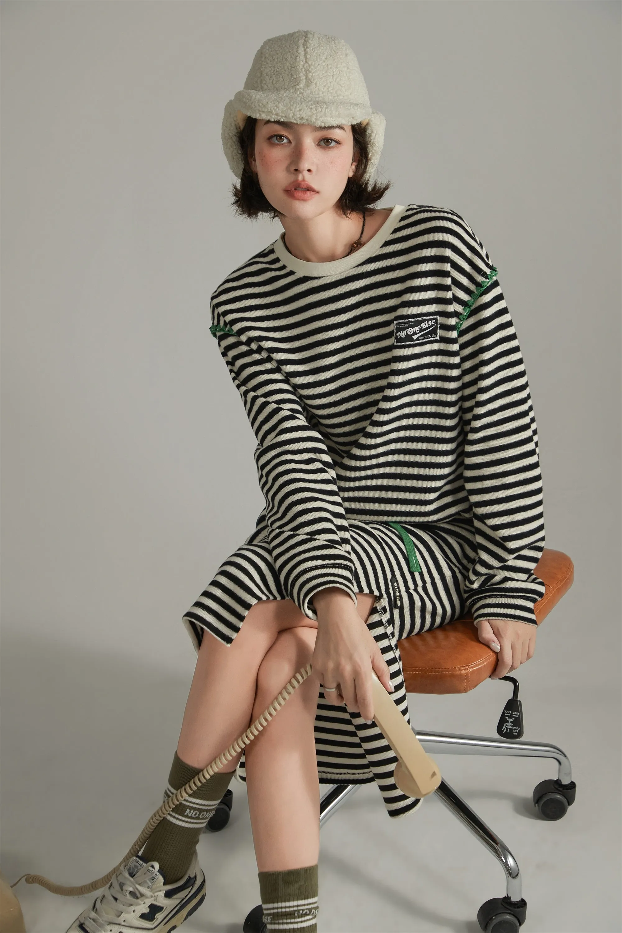 Stitch Stripe Simple Sweatshirt