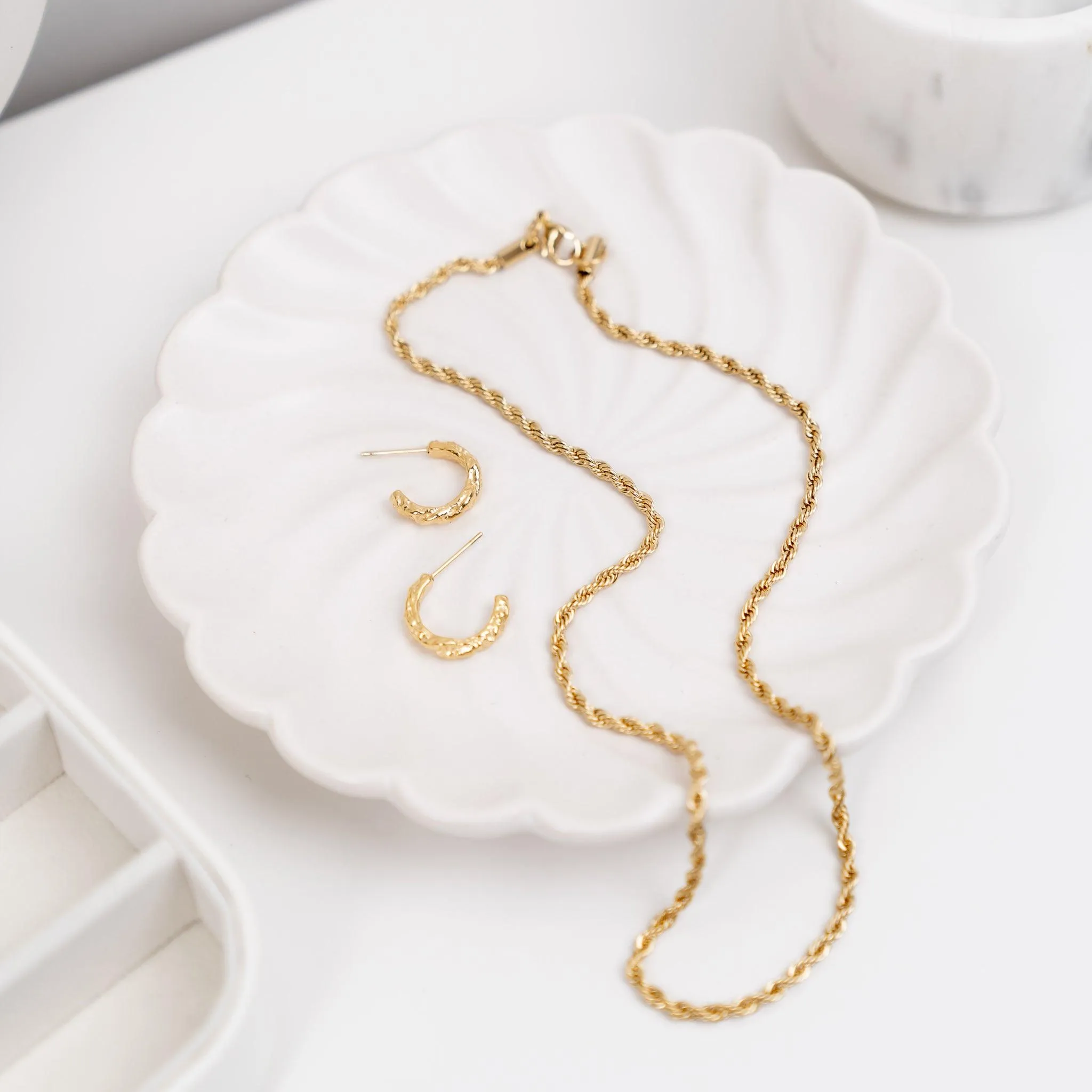 Thin Rope Chain Necklace - Gold